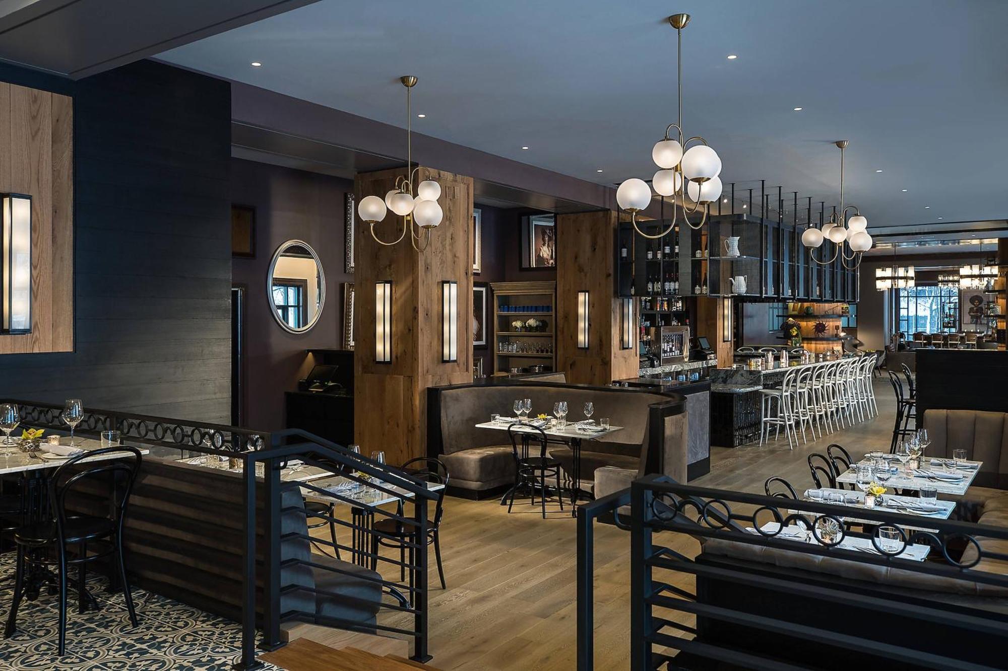 Hotel Renaissance Downtown 4*