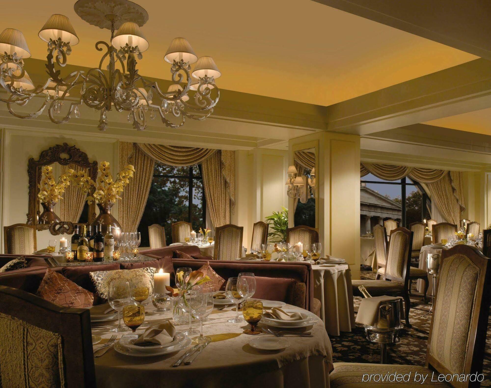 Renaissance Downtown Hotel 4*