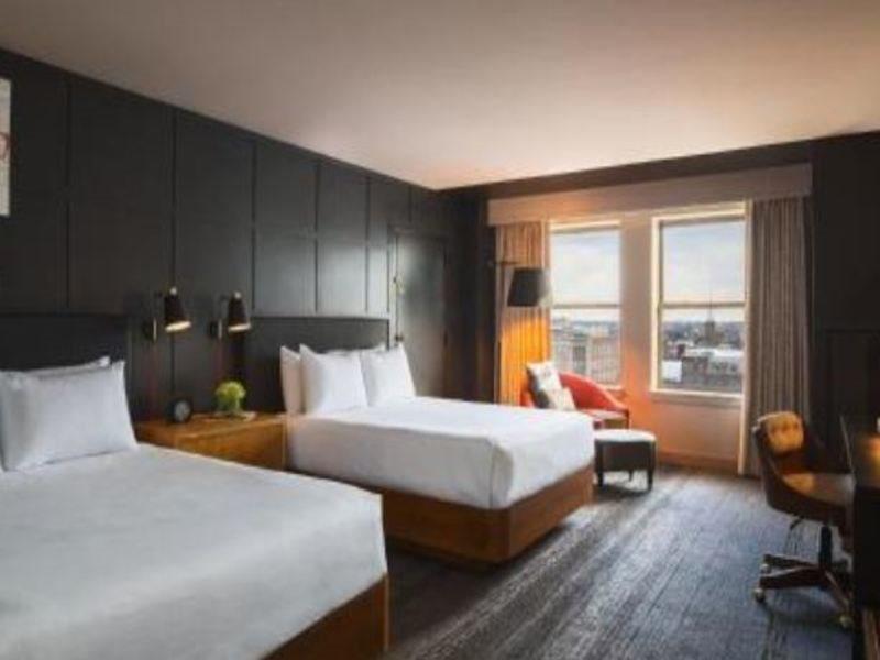 Renaissance Downtown Hotel 4*